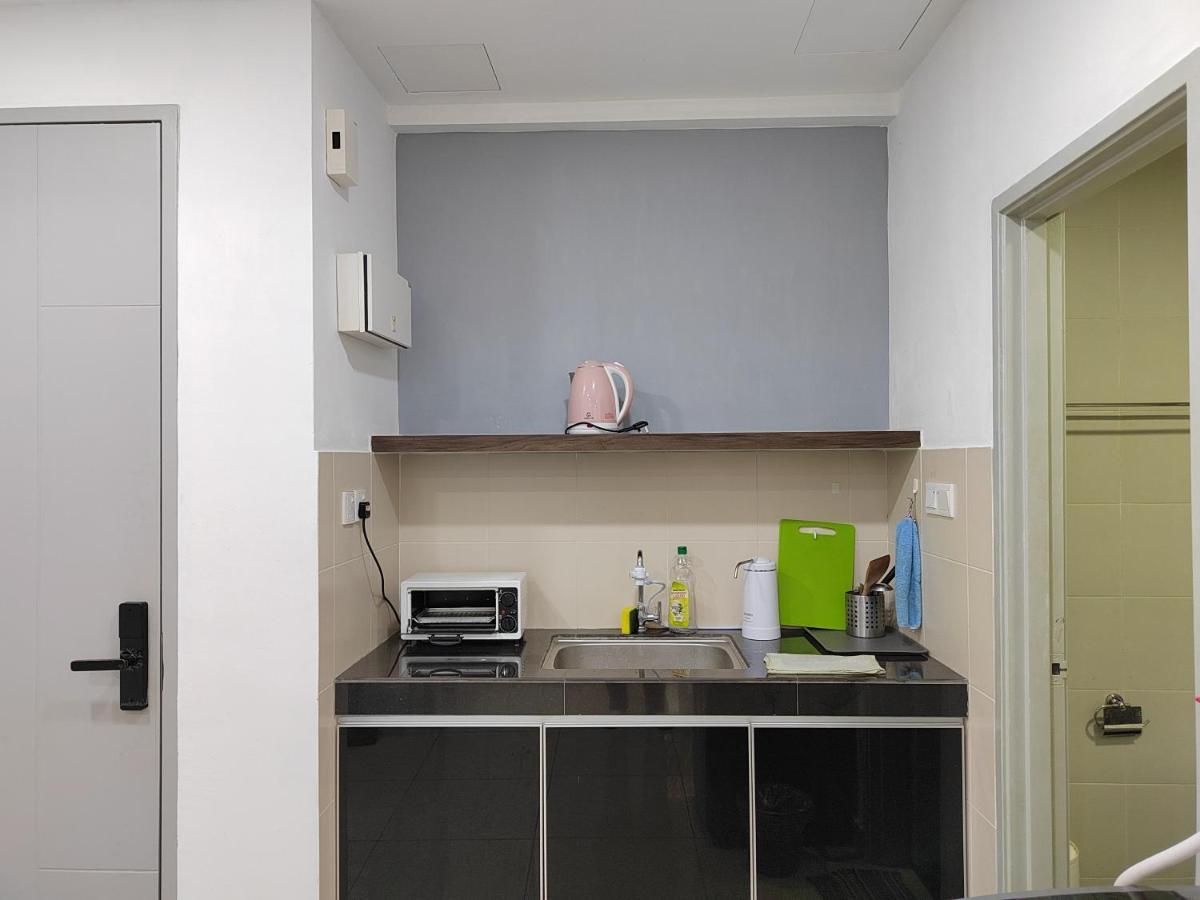 Mount Austin Homestay,1-4 Pax, 5 Mins To Ikea Toppen Aeon Tebrau Hsa Free Wifi And Netflix Apartment *
